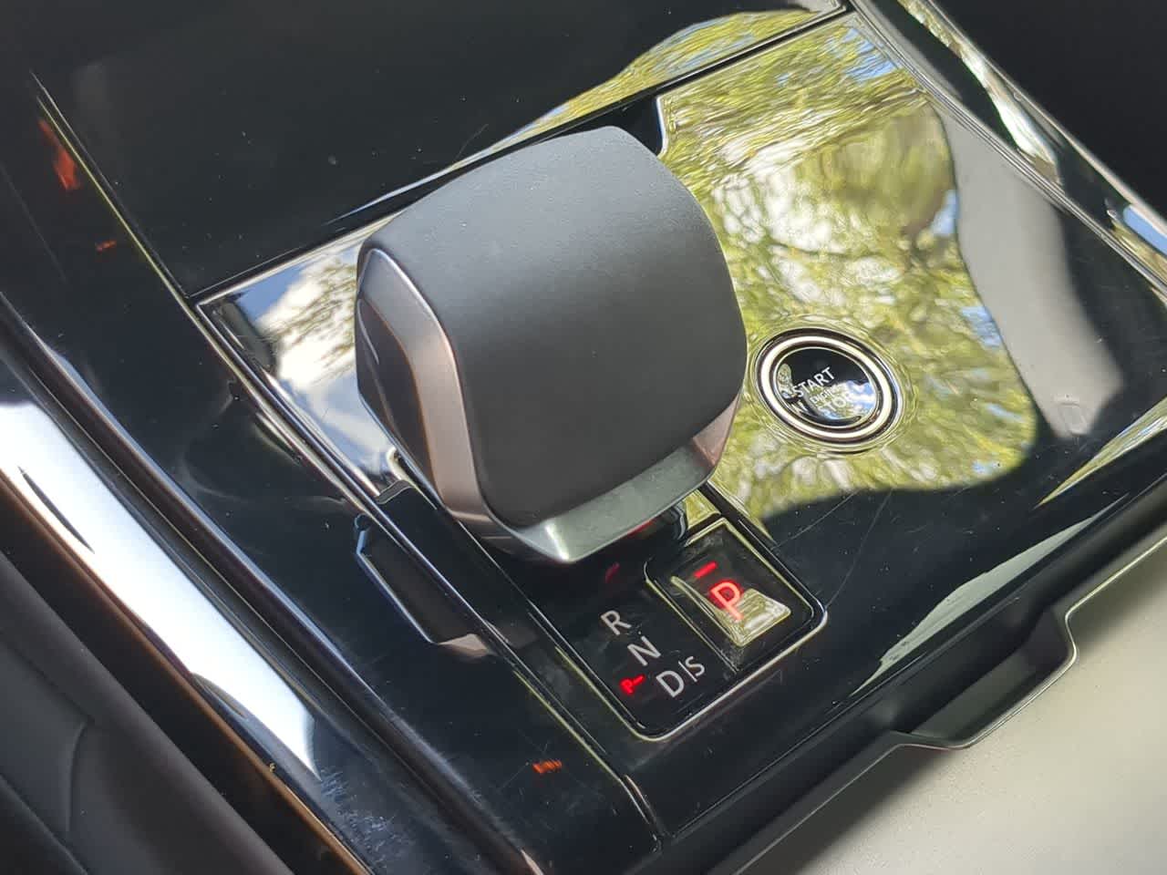 Thumbnail: 2025 Land Rover Range Rover Sport - 35