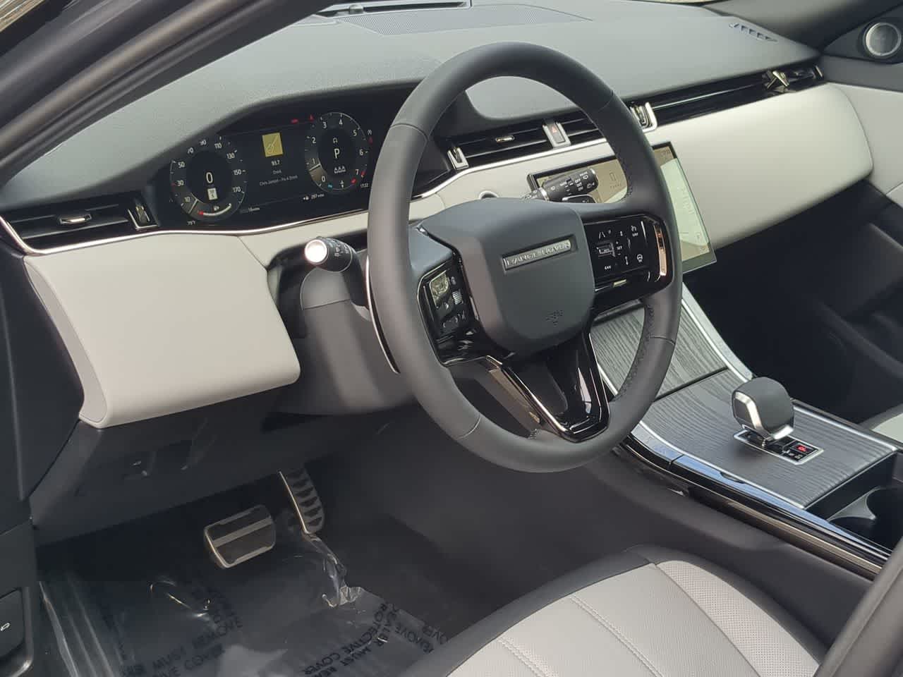 Thumbnail: 2026 Land Rover Range Rover Evoque - 10