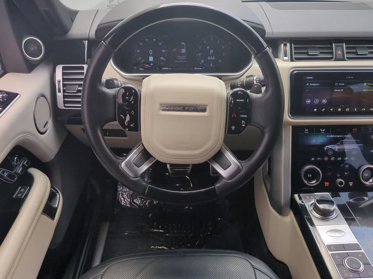 Thumbnail: 2021 Land Rover Range Rover - 24