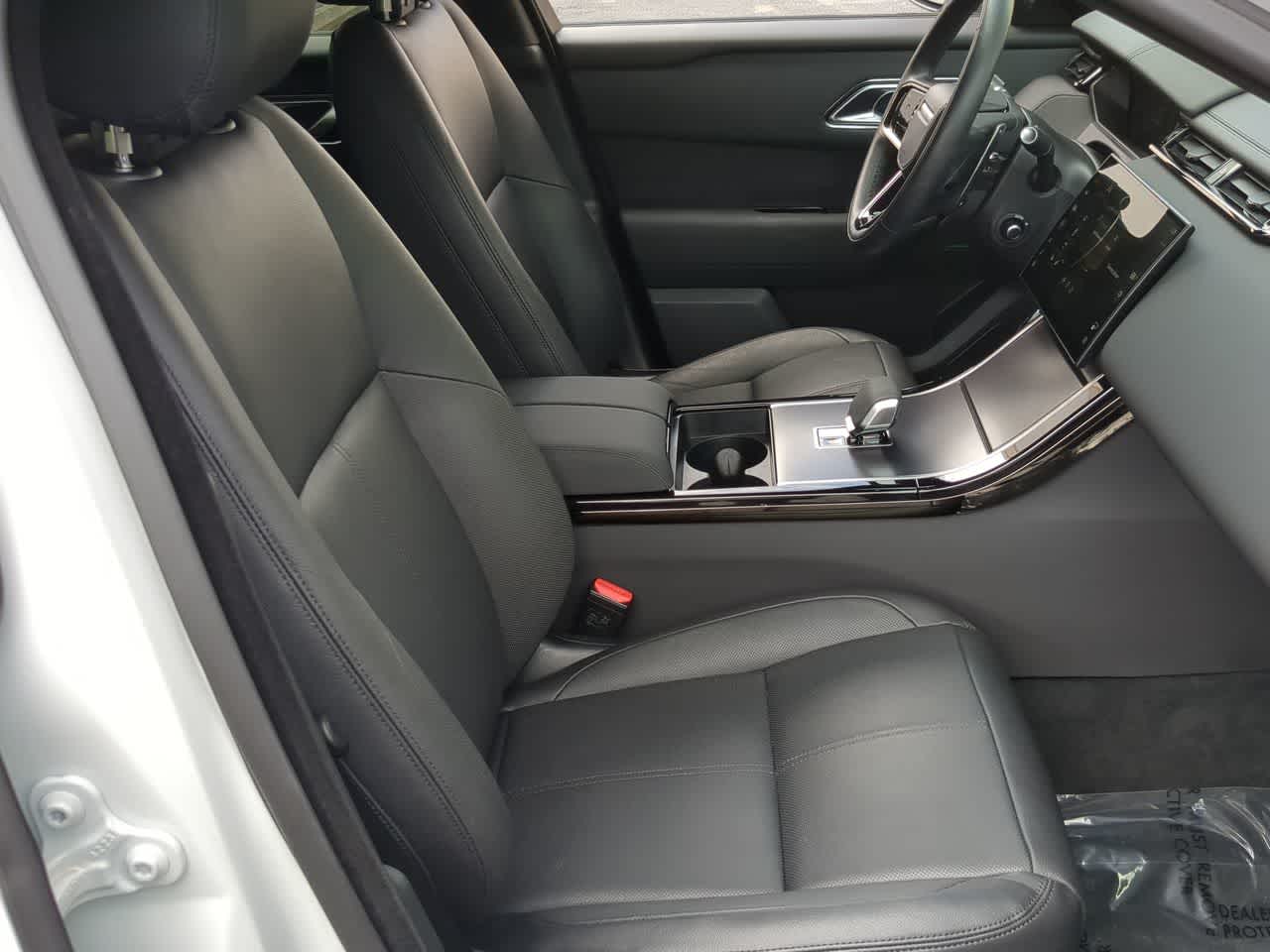 Thumbnail: 2026 Land Rover Range Rover Velar - 23