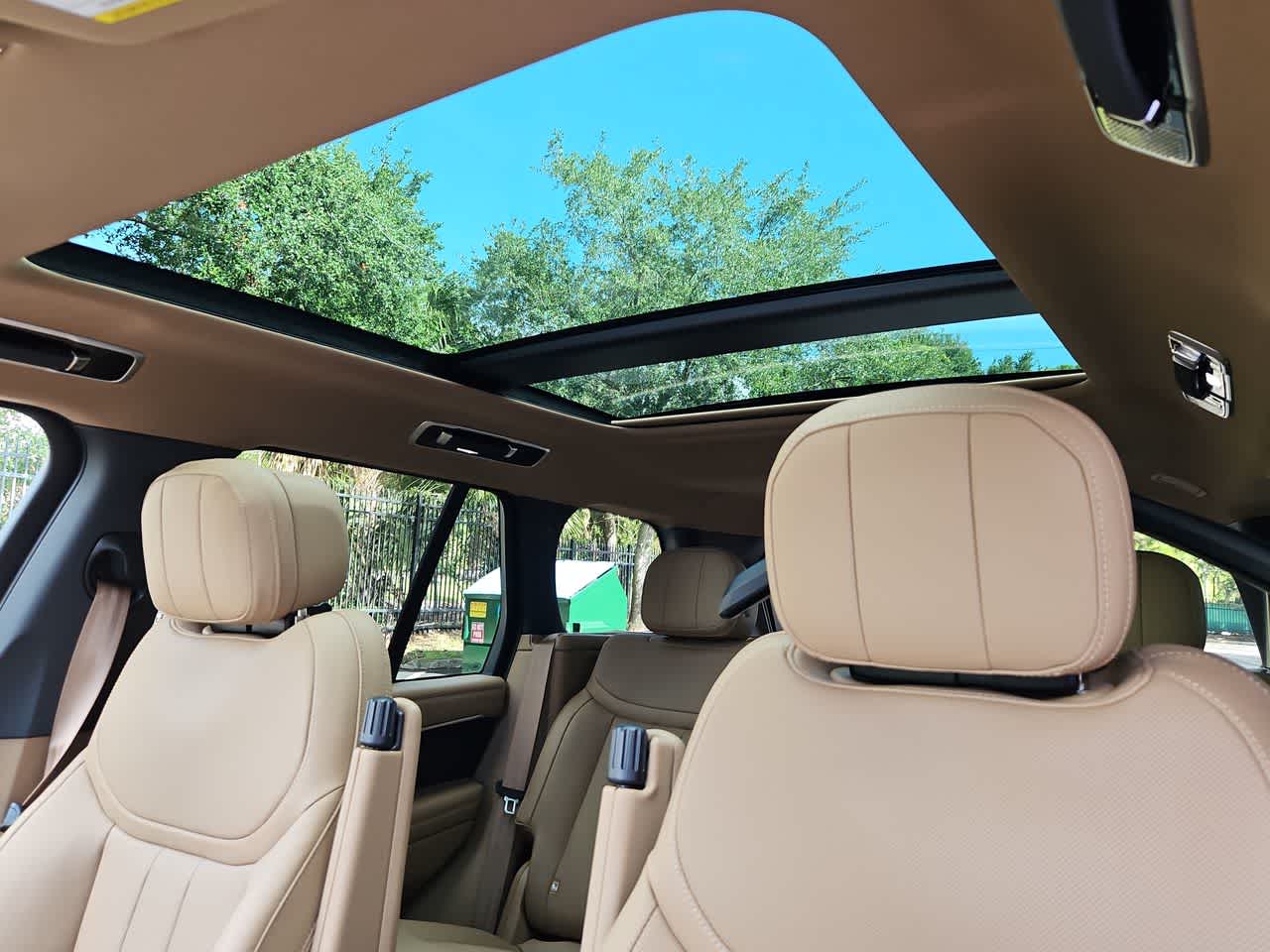 Thumbnail: 2025 Land Rover Range Rover - 20
