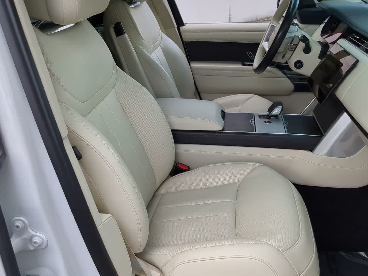 Thumbnail: 2024 Land Rover Range Rover - 23