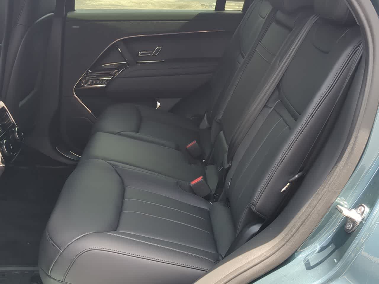 Thumbnail: 2026 Land Rover Range Rover Sport - 21