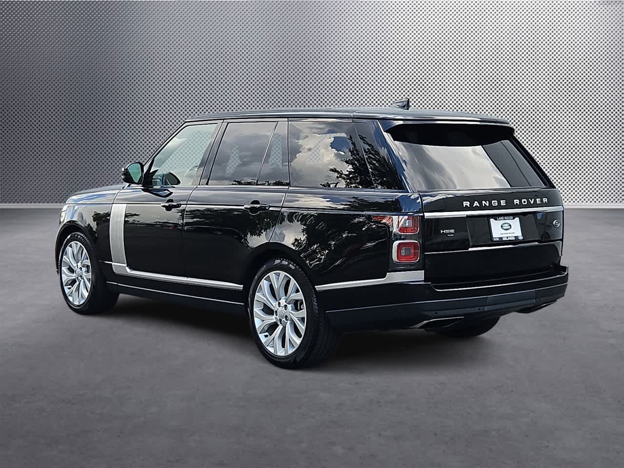 Thumbnail: 2022 Land Rover Range Rover - 6