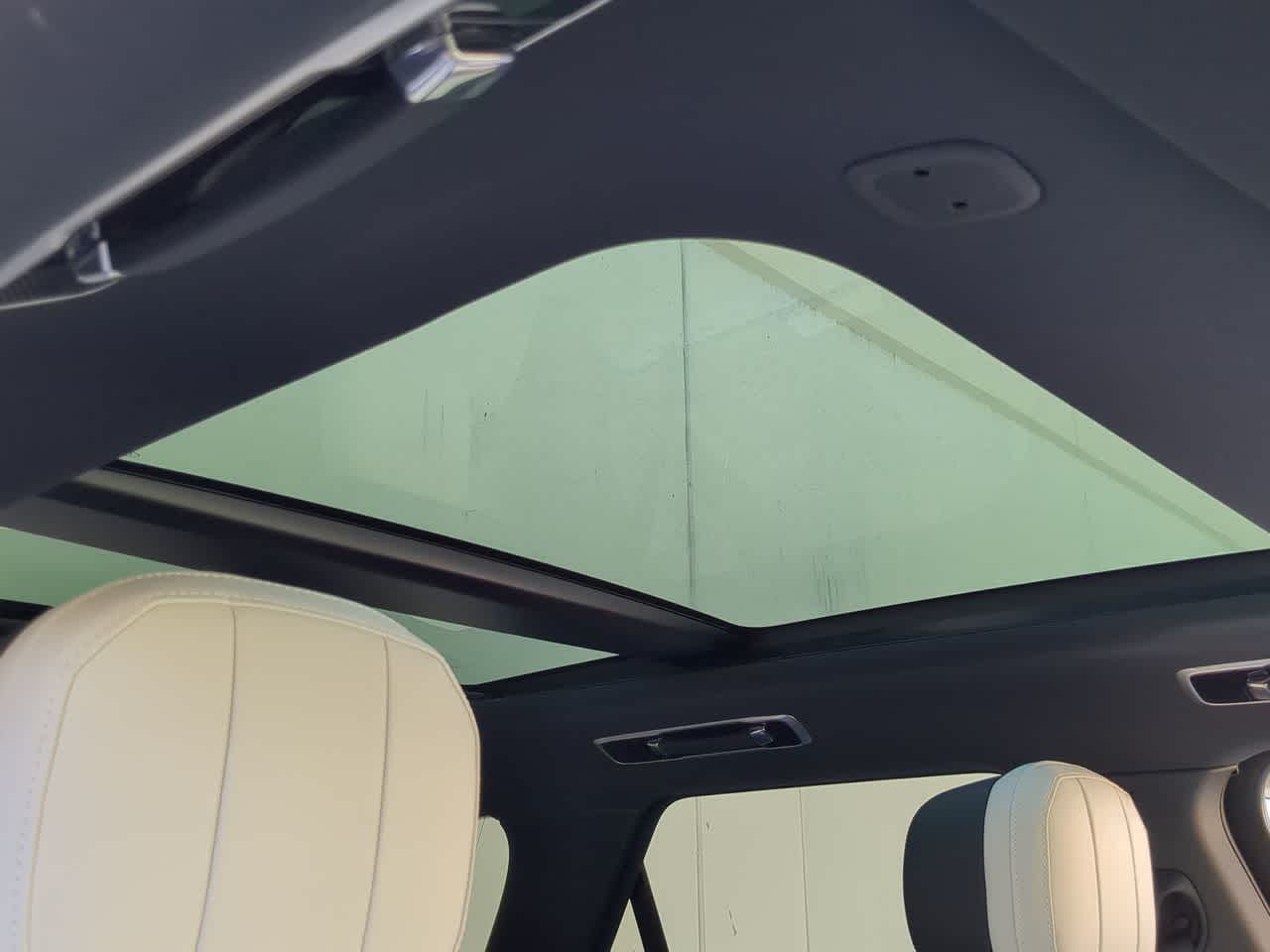 Thumbnail: 2025 Land Rover Range Rover Sport - 18