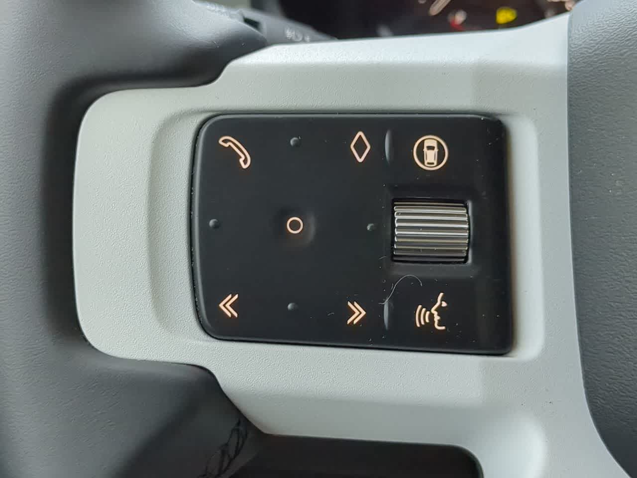 Thumbnail: 2025 Land Rover Defender - 26