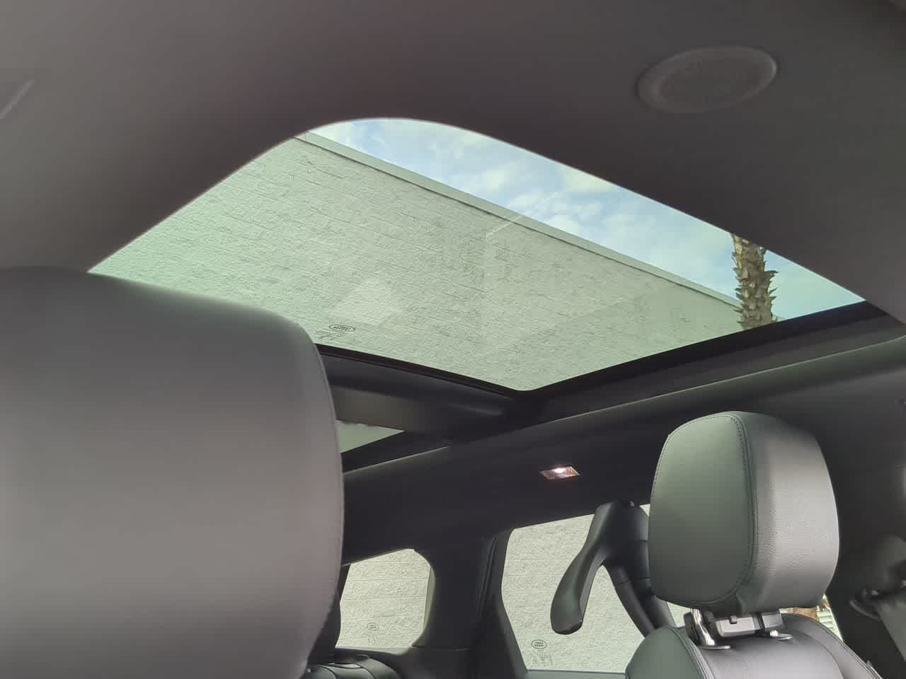 Thumbnail: 2025 Land Rover Range Rover Evoque - 20