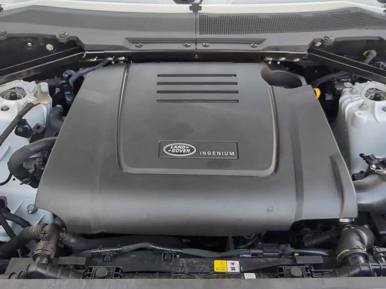 Thumbnail: 2025 Land Rover Defender - 15