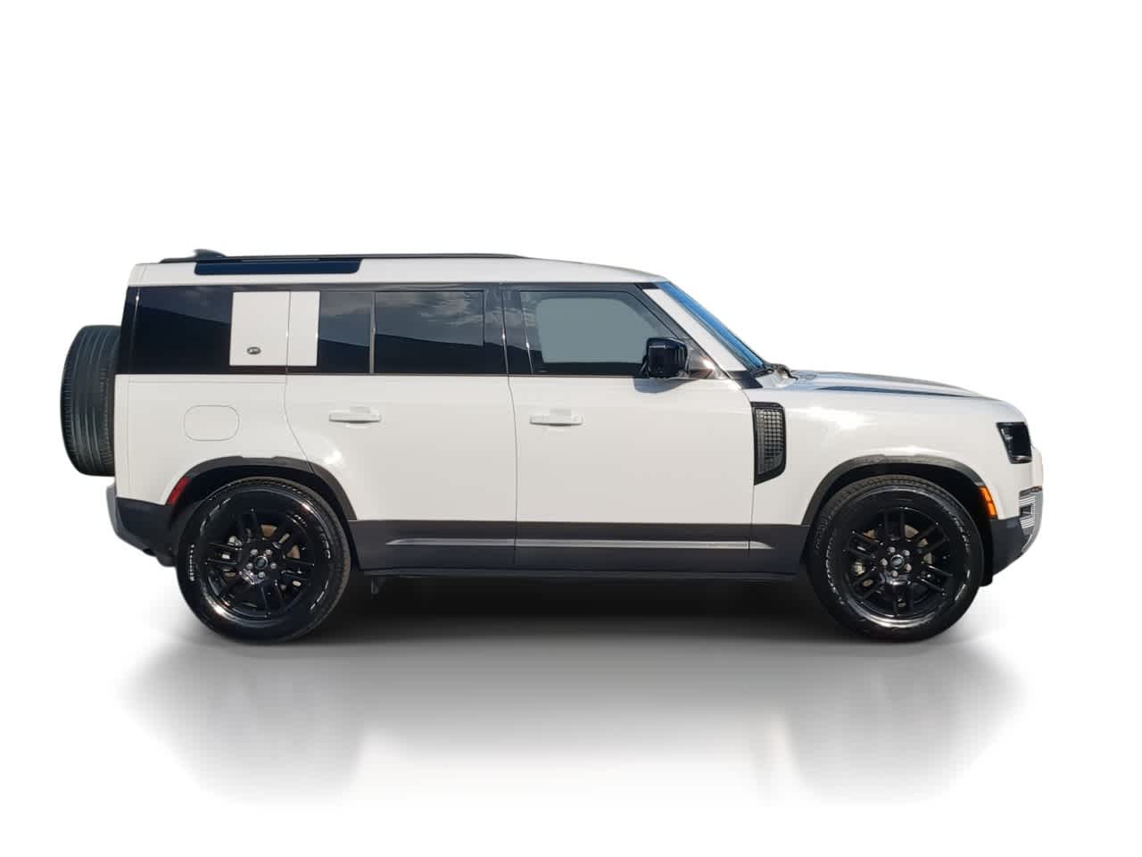 Thumbnail: 2024 Land Rover Defender - 9