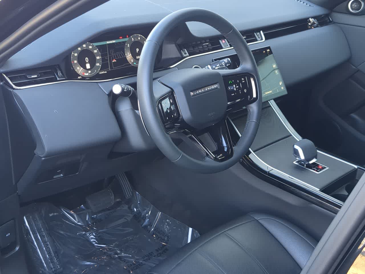 Thumbnail: 2024 Land Rover Range Rover Evoque - 10