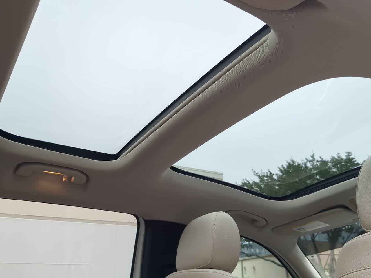 Thumbnail: 2020 Mercedes-Benz GLB - 23