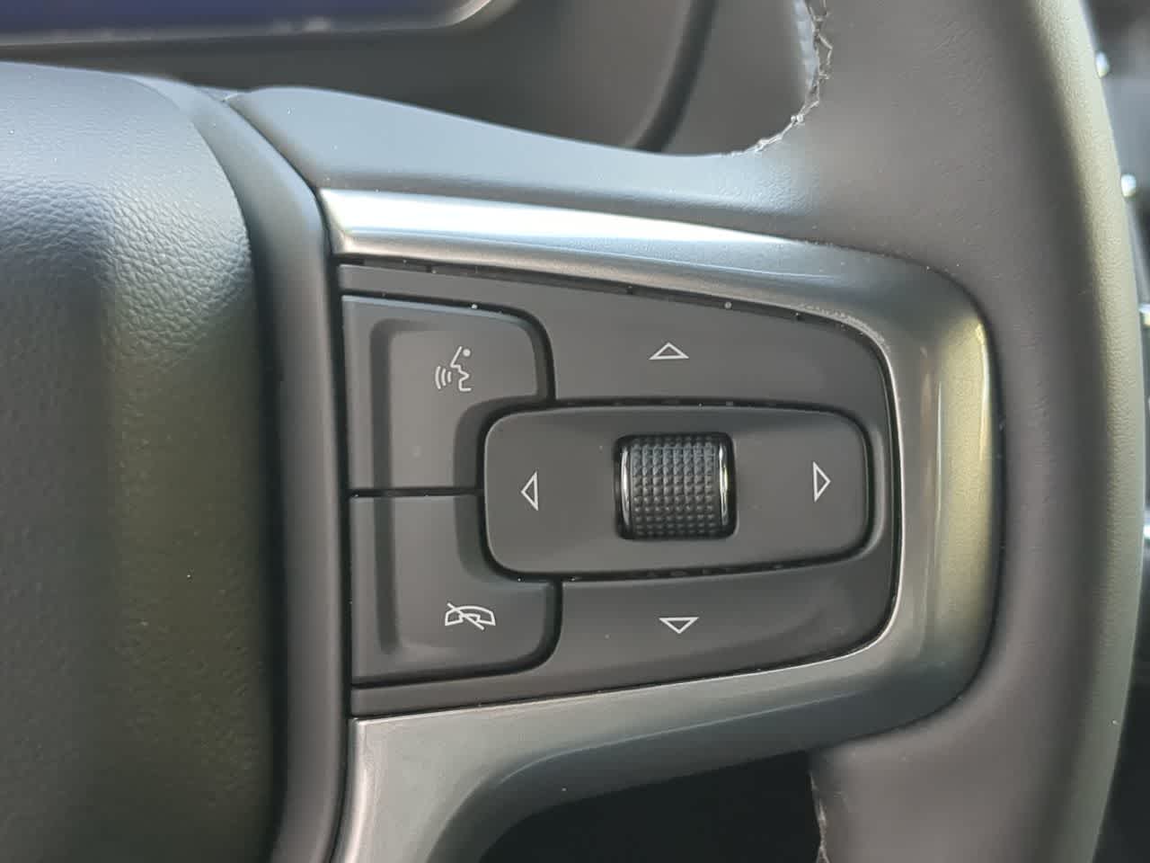 Thumbnail: 2023 Chevrolet Suburban - 22