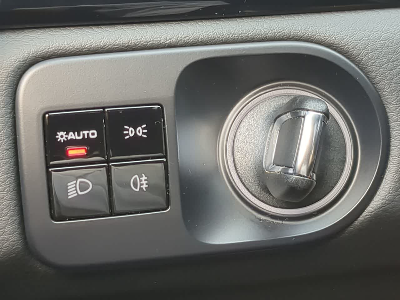 Thumbnail: 2021 Porsche Cayenne - 40