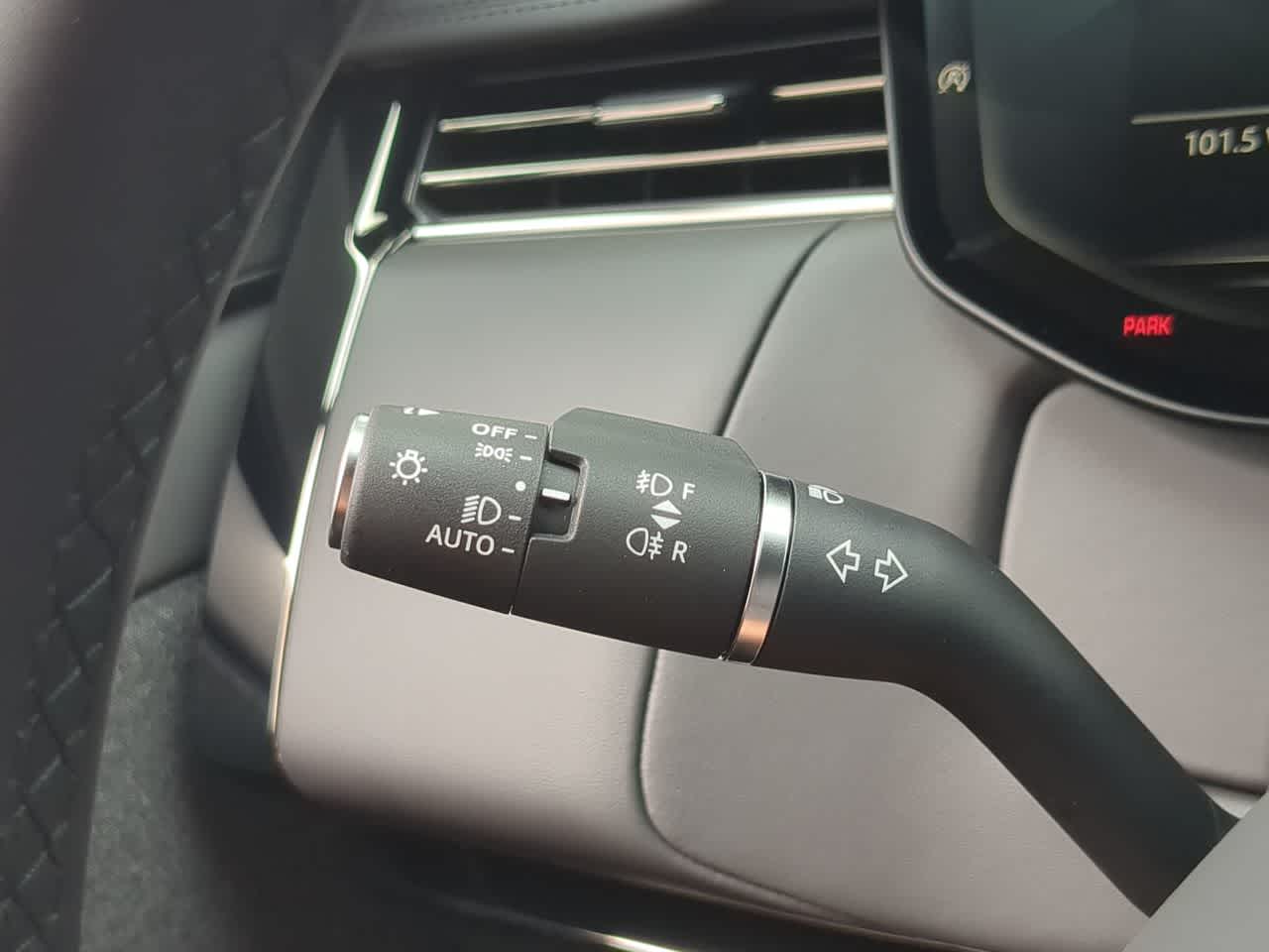 Thumbnail: 2026 Land Rover Range Rover Sport - 29
