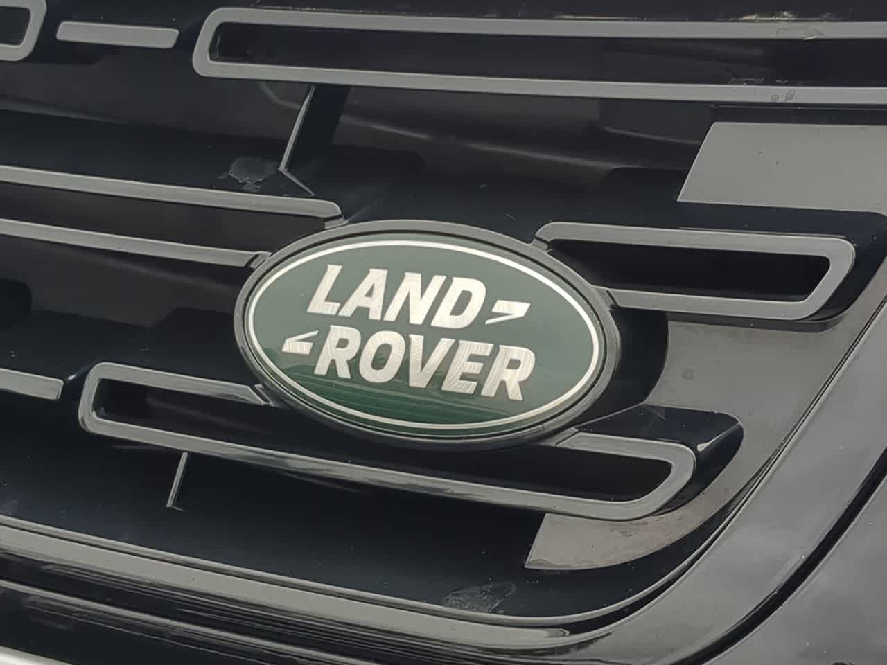 Thumbnail: 2025 Land Rover Range Rover Evoque - 12