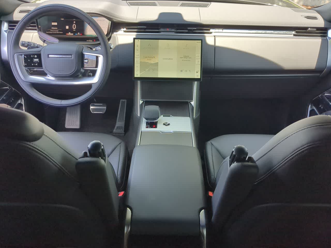 Thumbnail: 2026 Land Rover Range Rover - 16