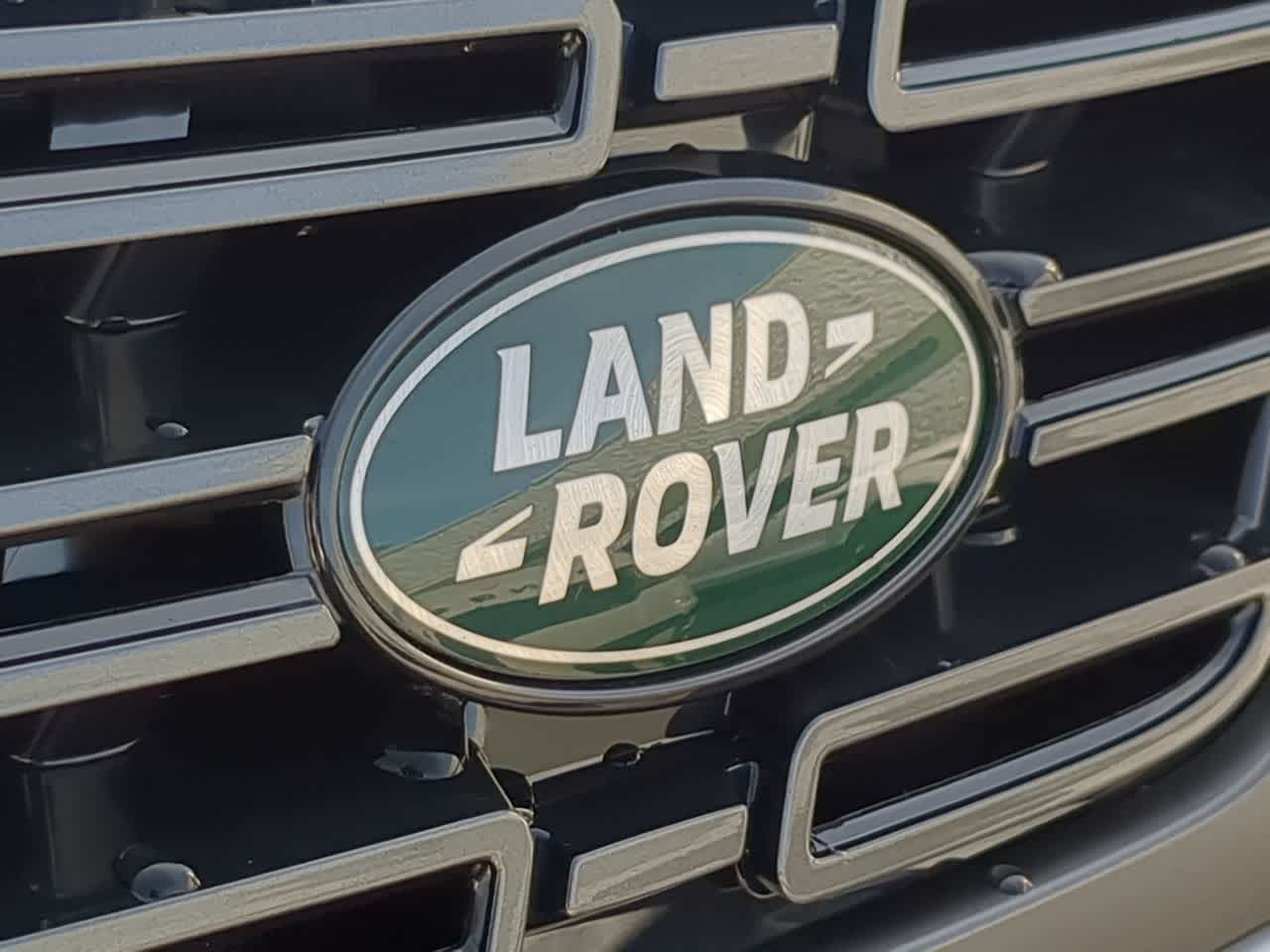 Thumbnail: 2025 Land Rover Range Rover Sport - 11