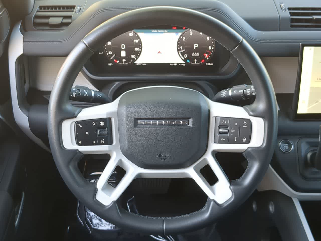 Thumbnail: 2025 Land Rover Defender - 24