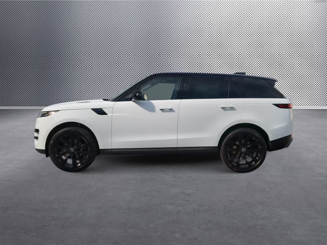 Thumbnail: 2025 Land Rover Range Rover Sport - 5