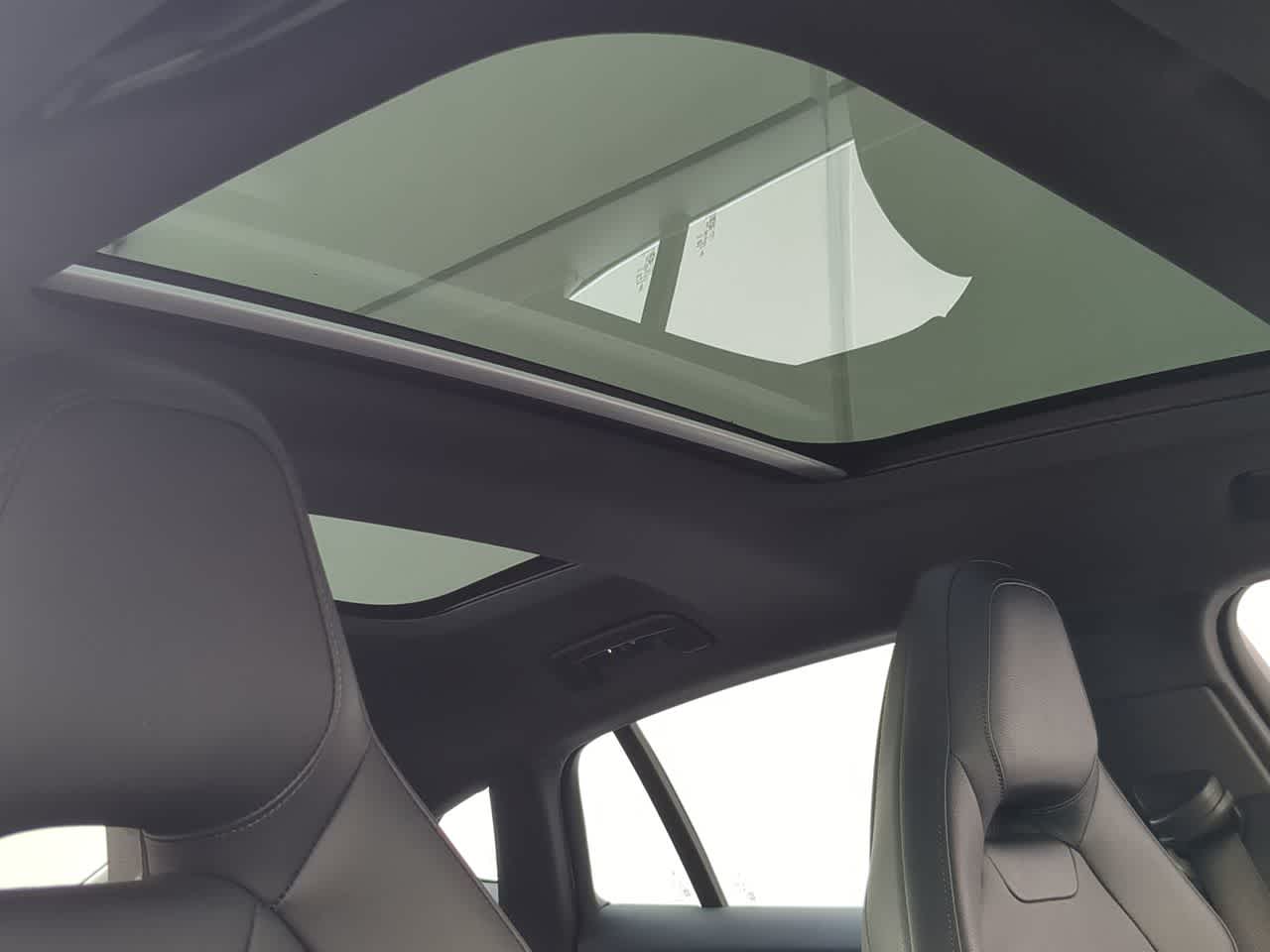 Thumbnail: 2025 Porsche Panamera - 20