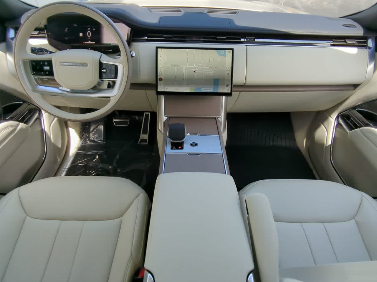 Thumbnail: 2025 Land Rover Range Rover - 15
