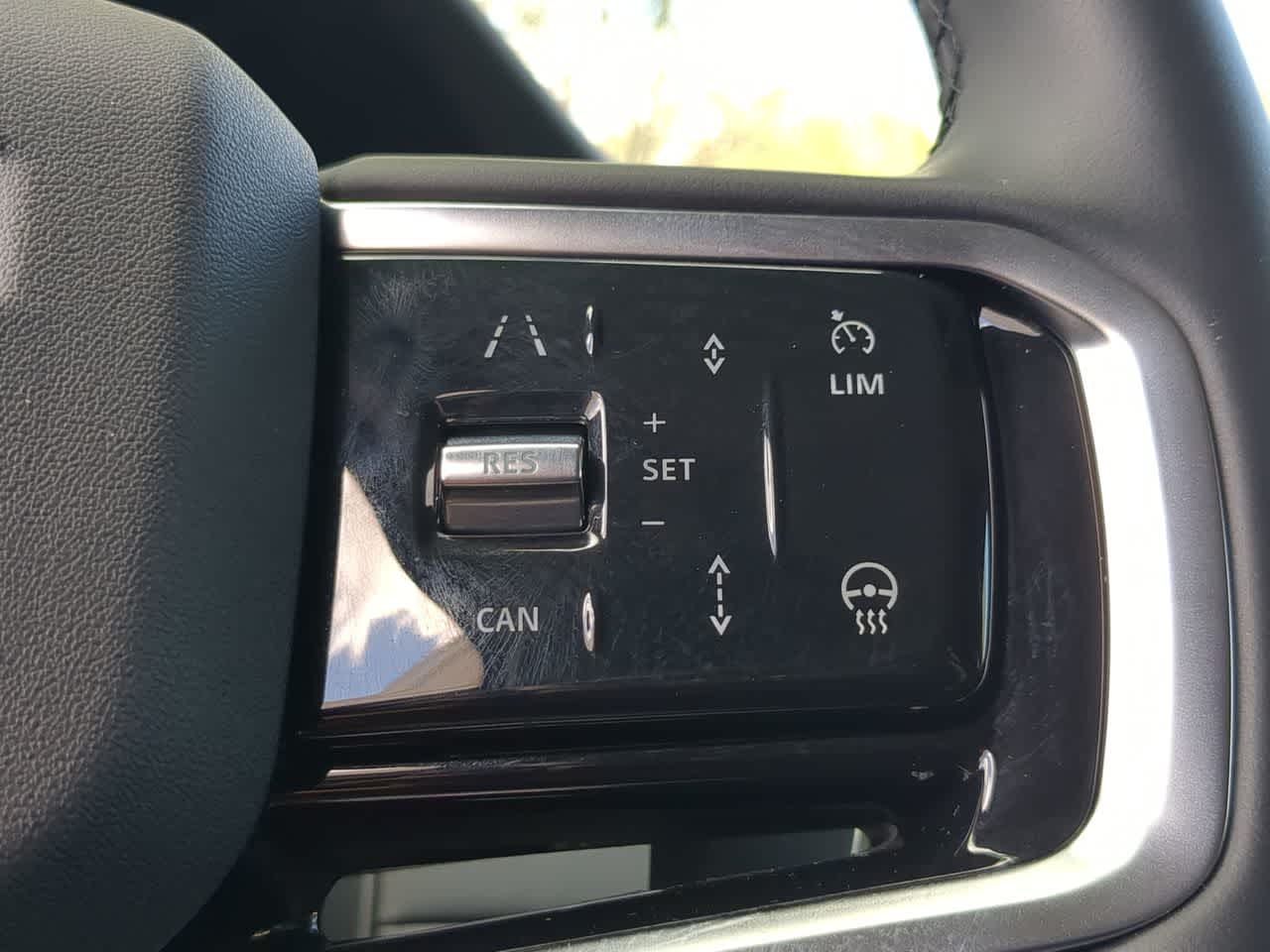 Thumbnail: 2025 Land Rover Discovery Sport - 27