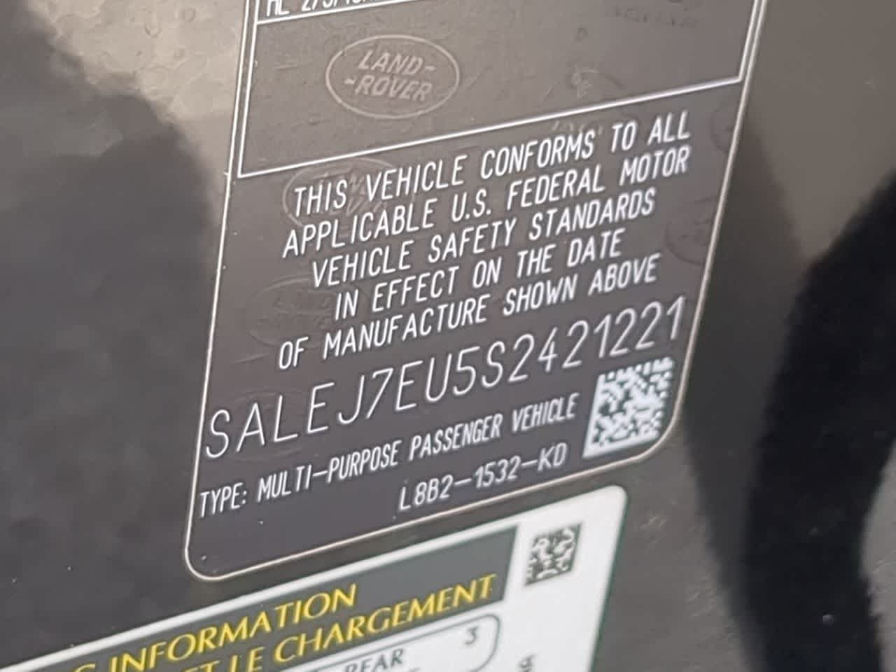 Thumbnail: 2025 Land Rover Defender - 40