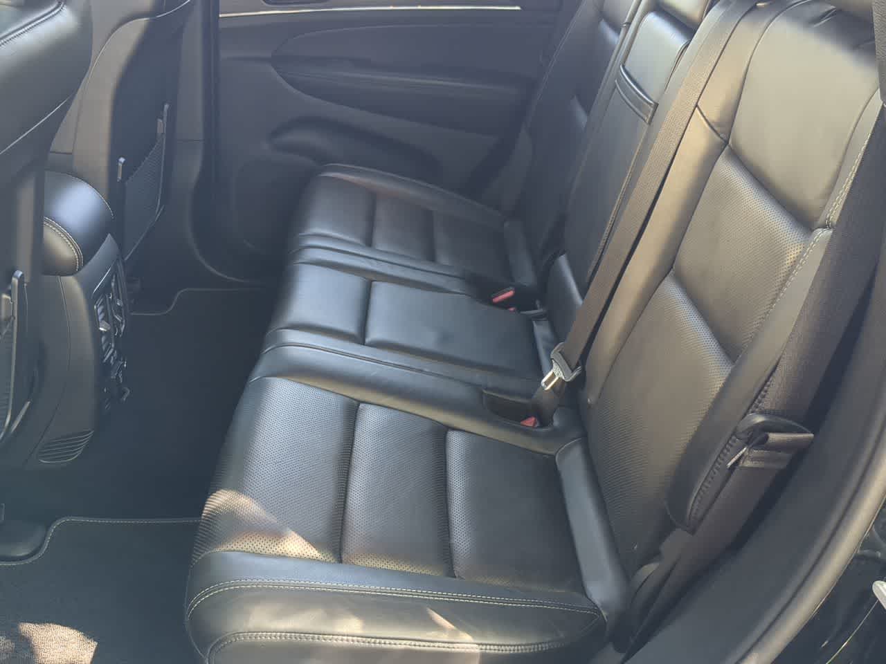 Thumbnail: 2021 Jeep Grand Cherokee - 20