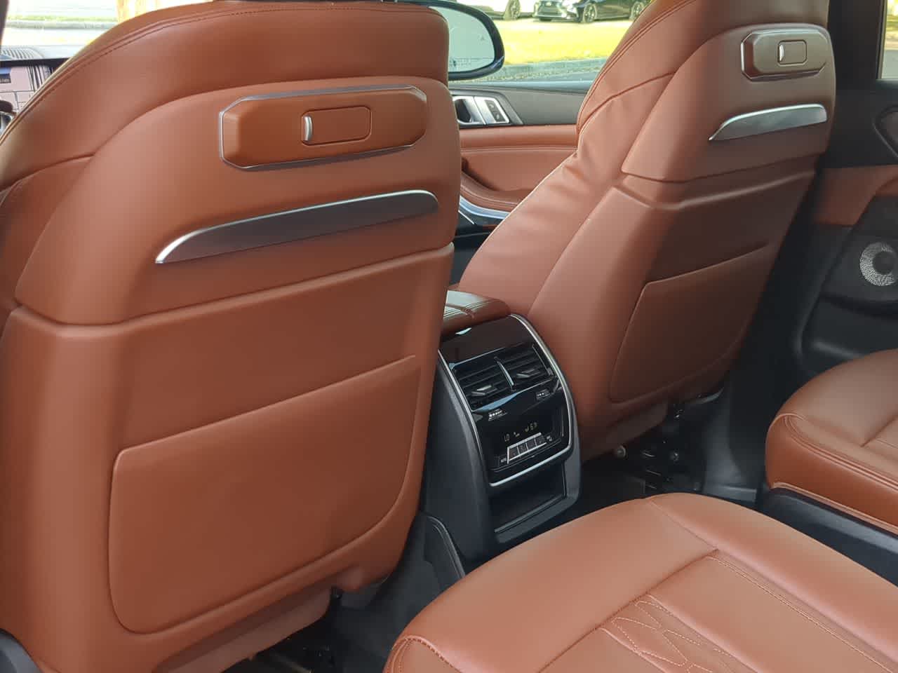 Thumbnail: 2023 BMW X7 - 18