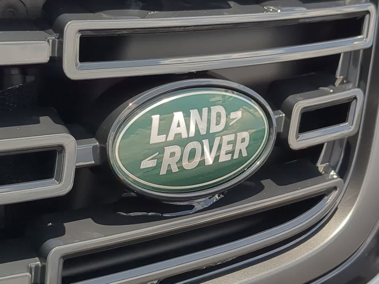 Thumbnail: 2026 Land Rover Range Rover Velar - 11