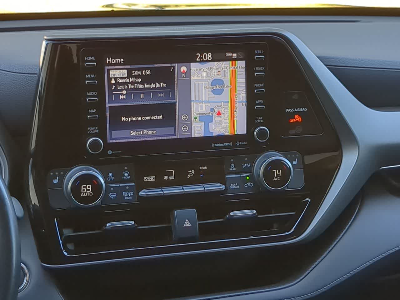 Thumbnail: 2022 Toyota Highlander - 30