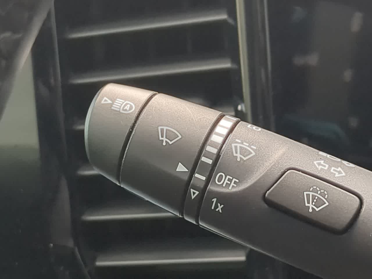 Thumbnail: 2025 Chevrolet Silverado 1500 - 24