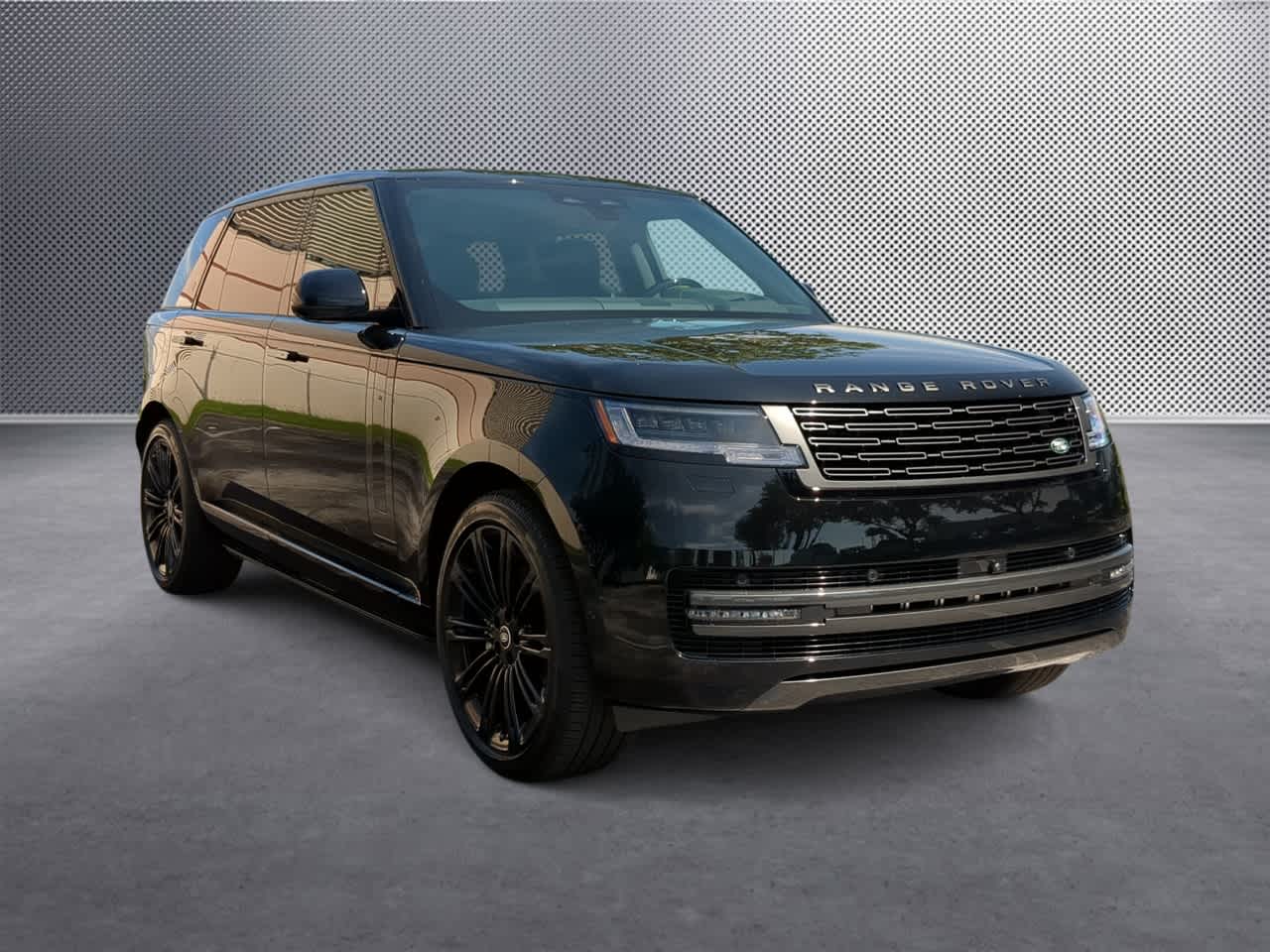Thumbnail: 2025 Land Rover Range Rover - 2