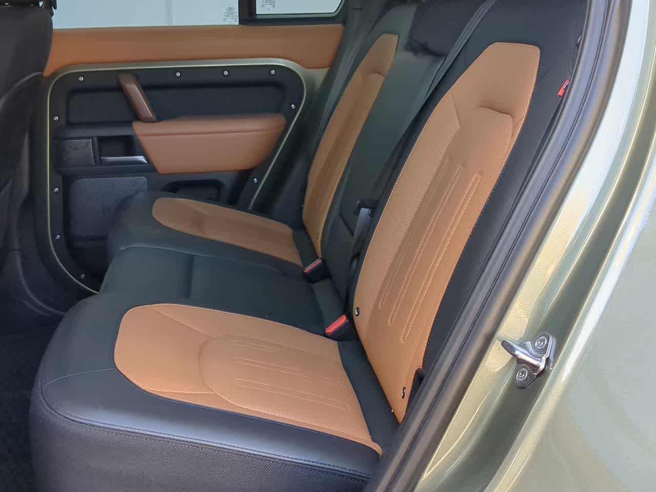 Thumbnail: 2024 Land Rover Defender - 19