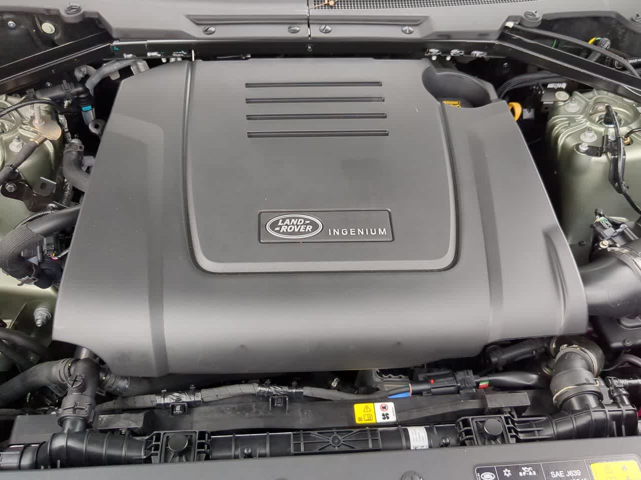 Thumbnail: 2025 Land Rover Defender - 15