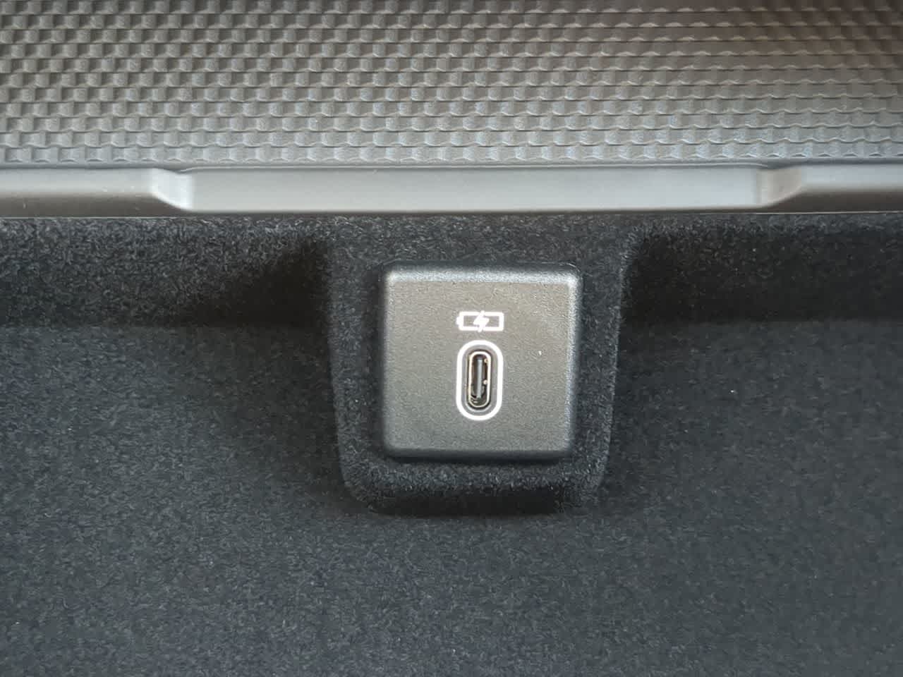 Thumbnail: 2026 Land Rover Range Rover - 34