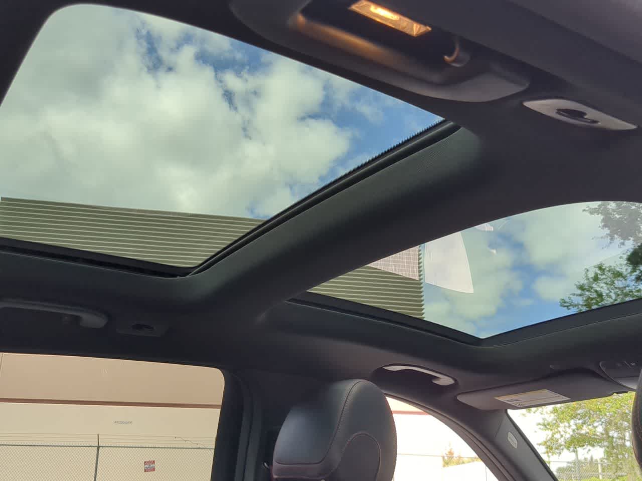 Thumbnail: 2021 Mercedes-Benz GLC - 22