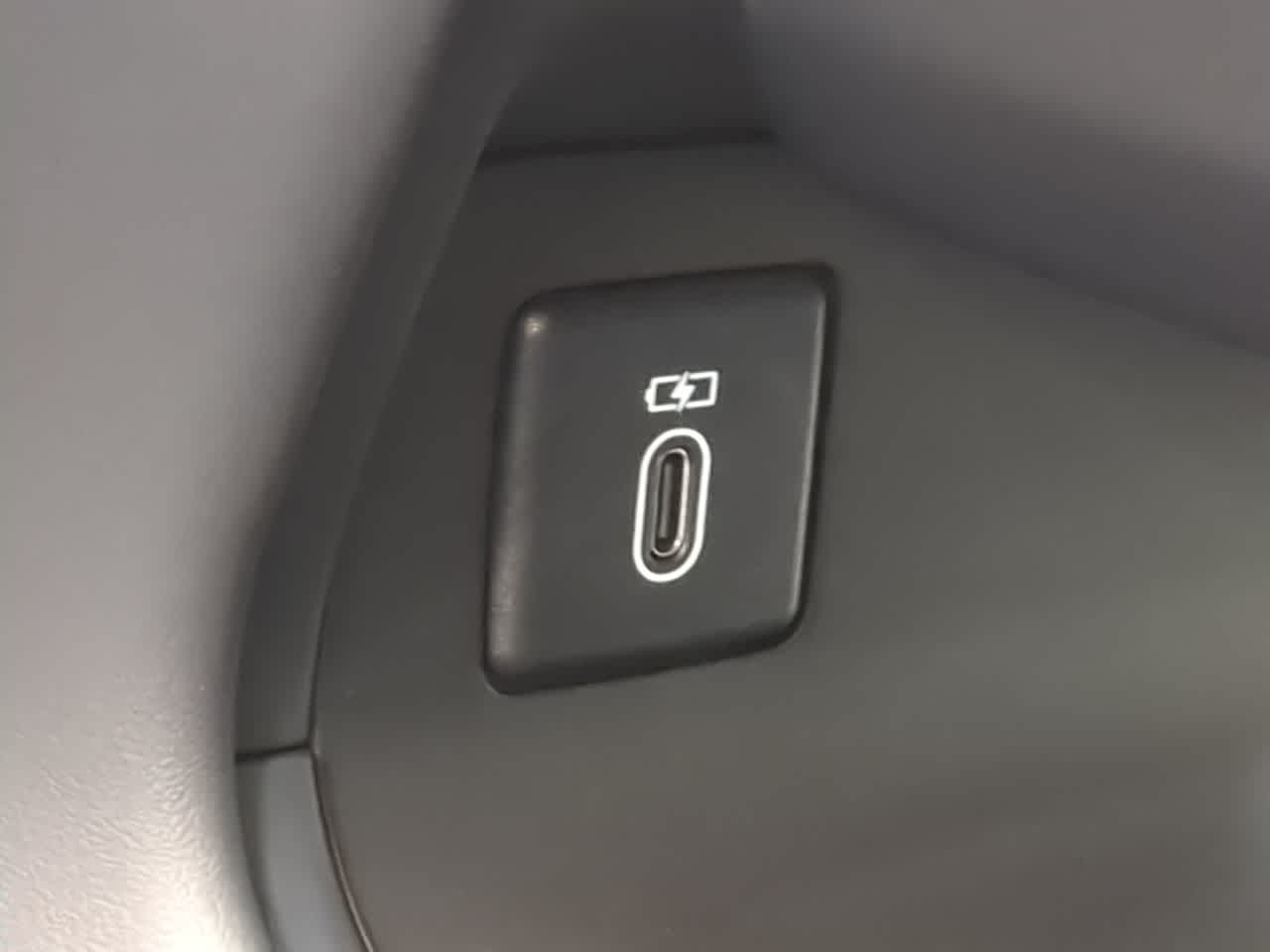 Thumbnail: 2026 Land Rover Range Rover Sport - 34