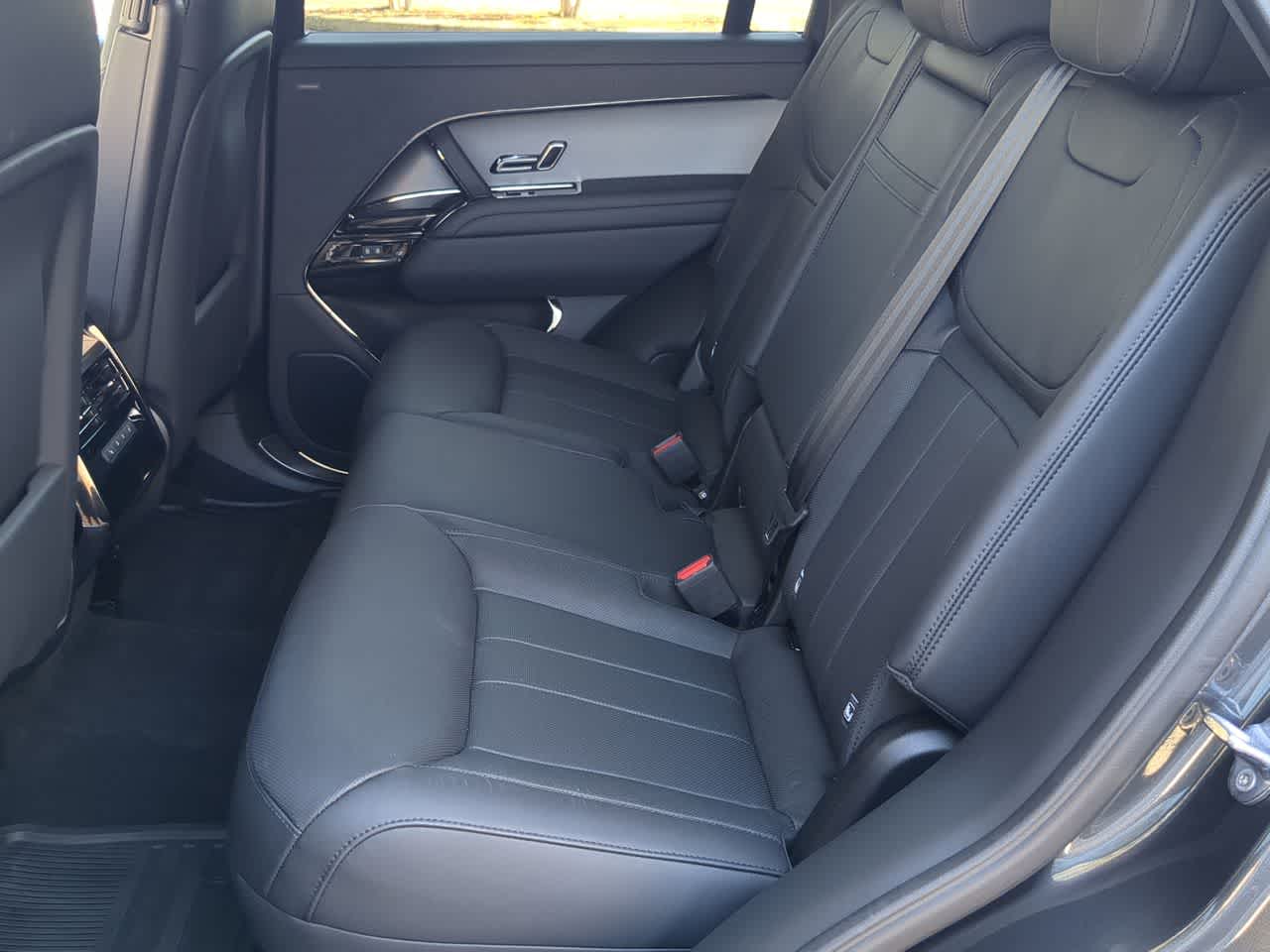 Thumbnail: 2023 Land Rover Range Rover Sport - 20