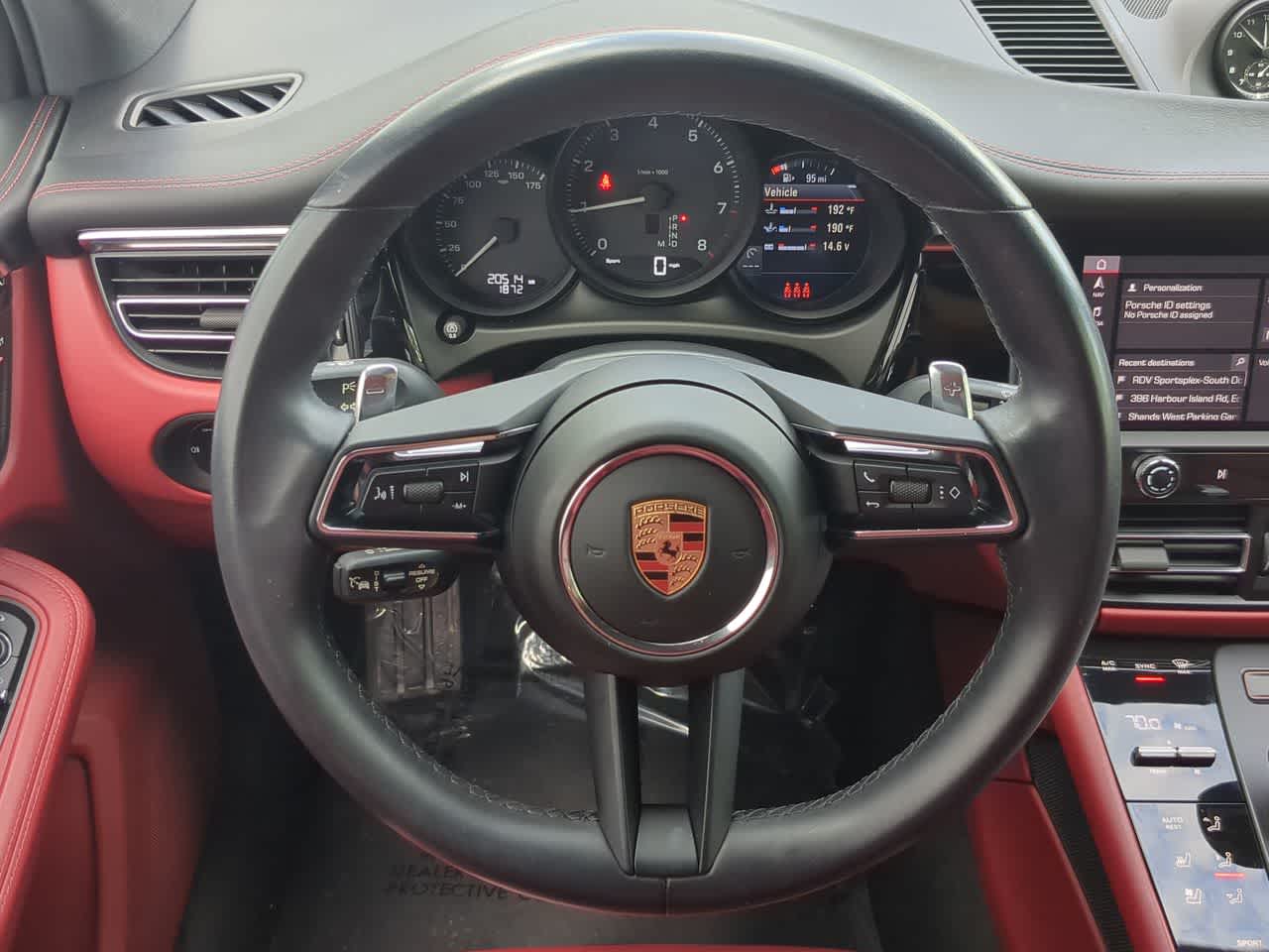 Thumbnail: 2024 Porsche Macan - 25