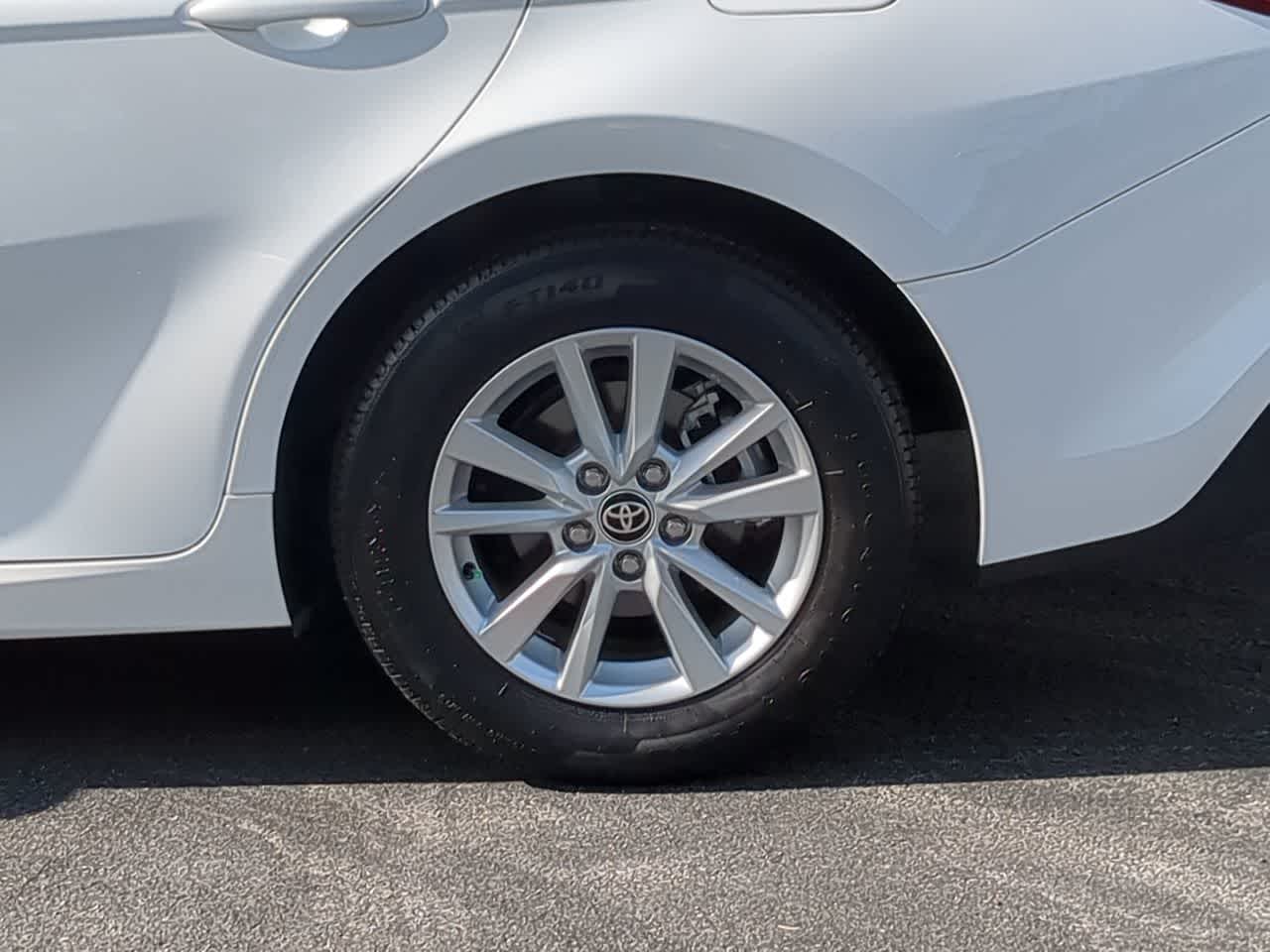 Thumbnail: 2025 Toyota Camry - 13