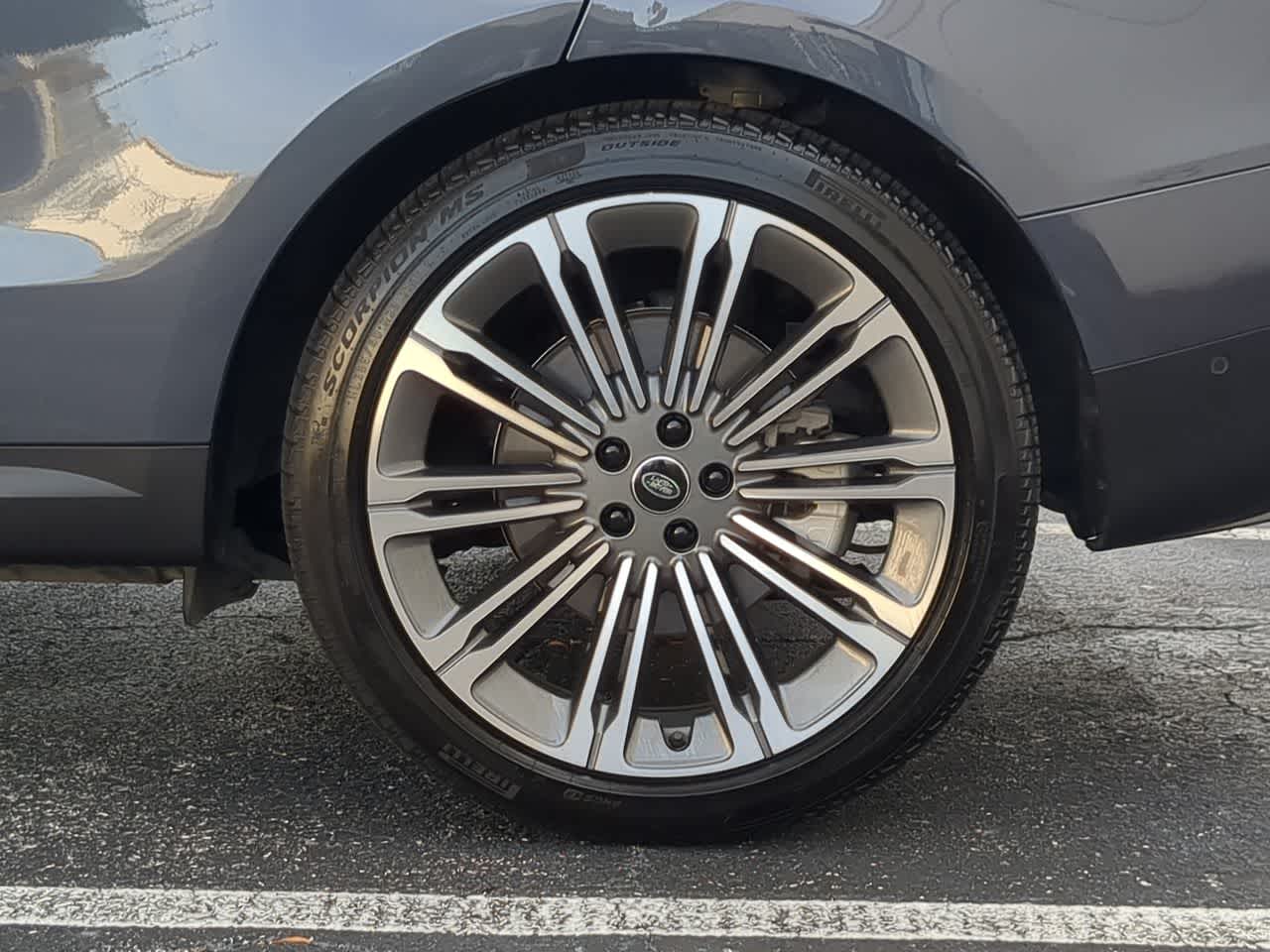 Thumbnail: 2025 Land Rover Range Rover Sport - 13