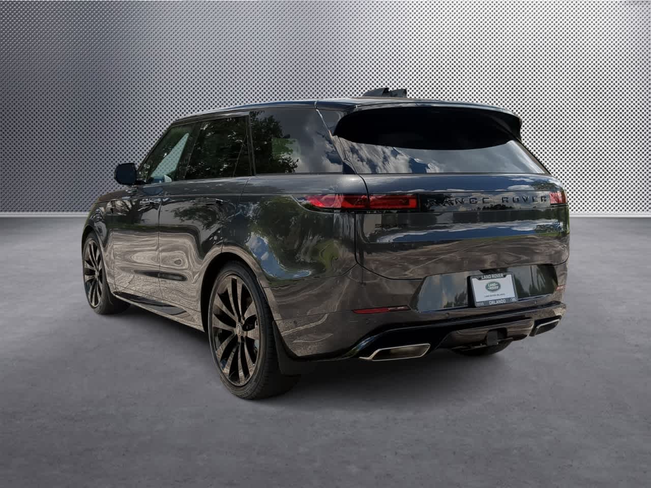 Thumbnail: 2025 Land Rover Range Rover Sport - 6