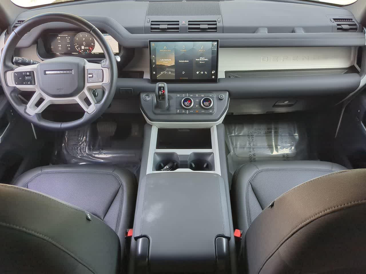 Thumbnail: 2025 Land Rover Defender - 16