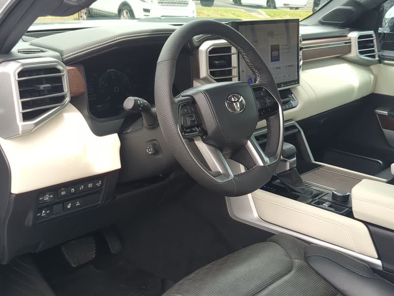 Thumbnail: 2024 Toyota Tundra - 10