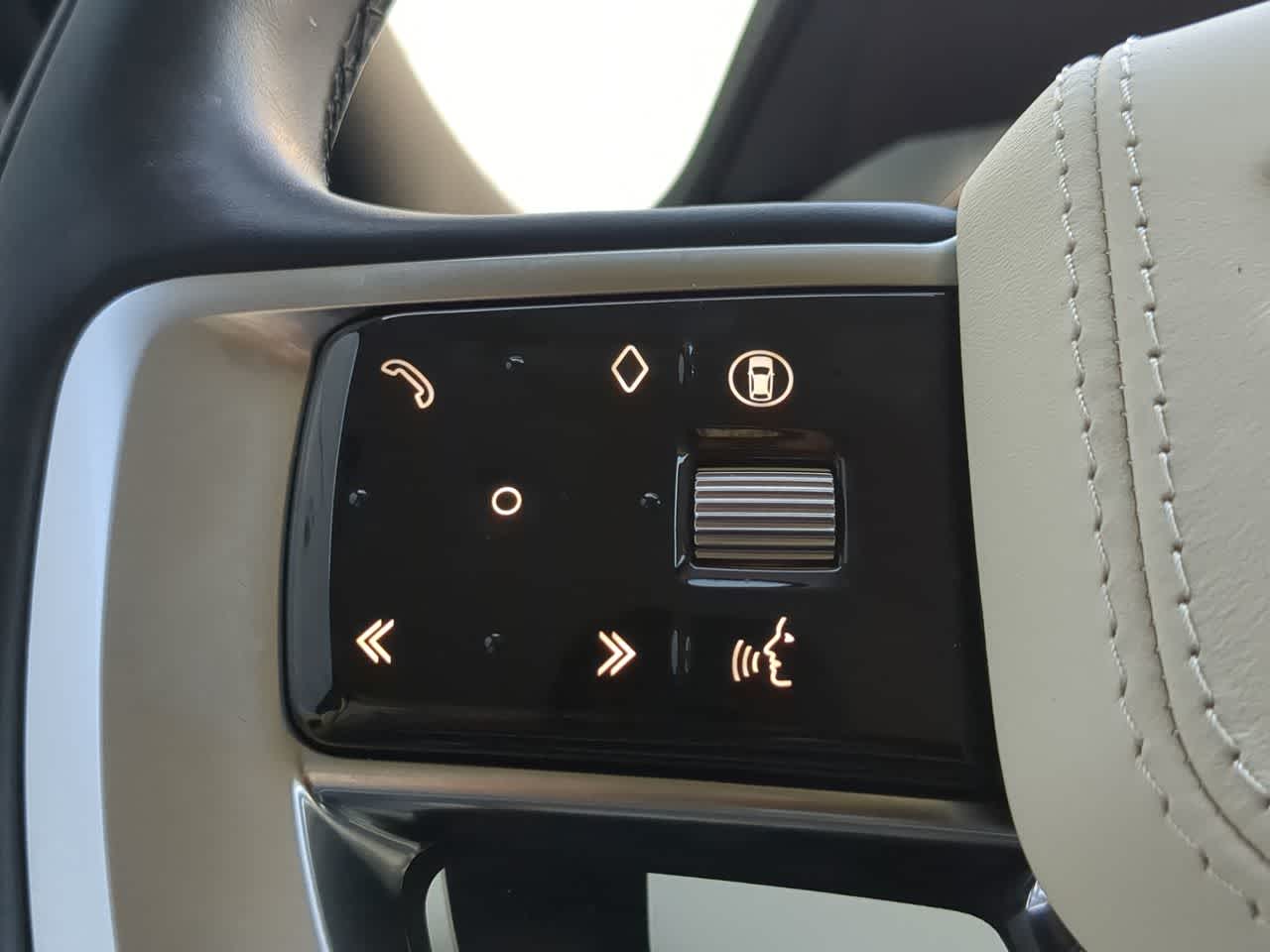 Thumbnail: 2024 Land Rover Range Rover - 25