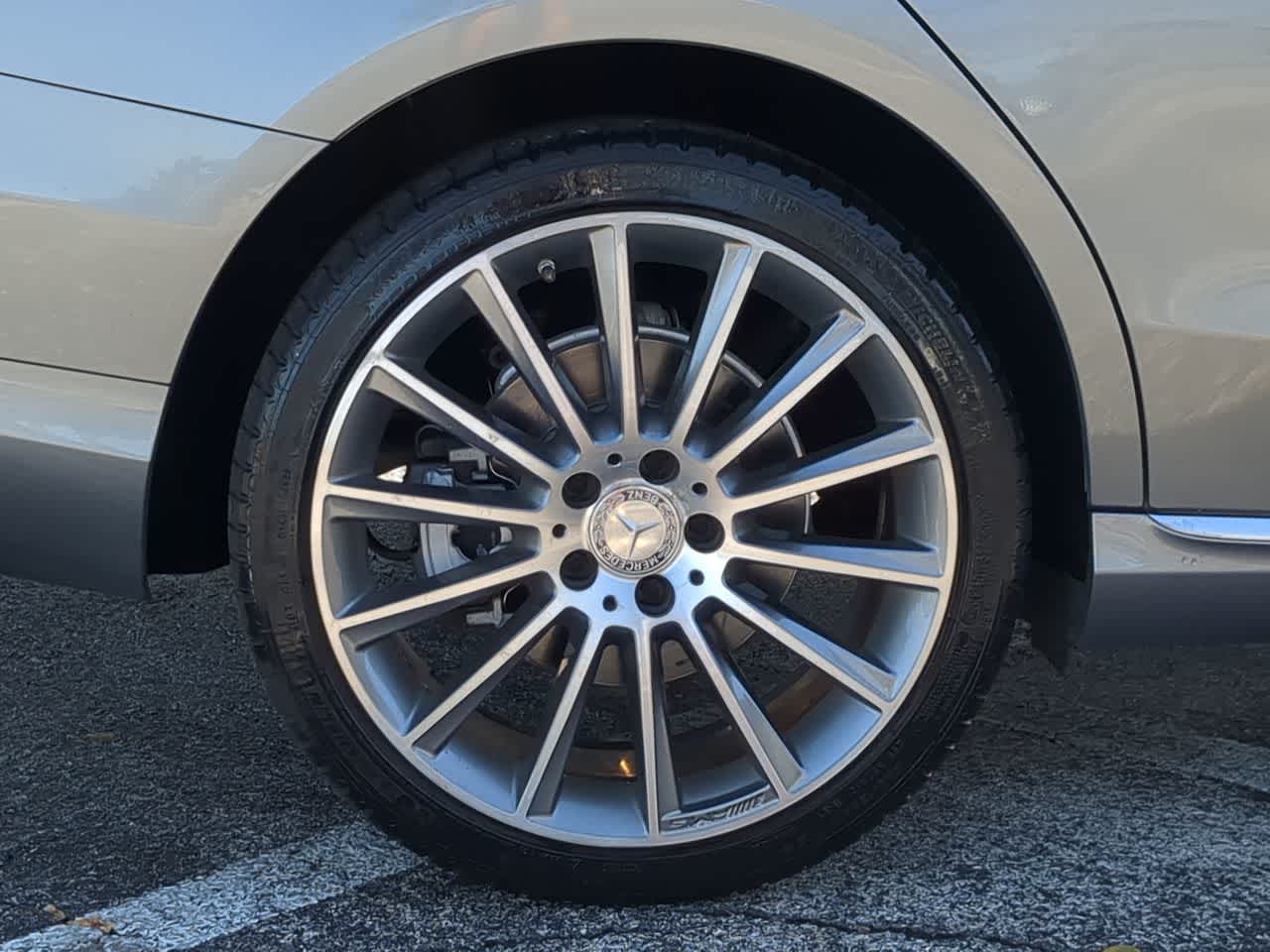 Thumbnail: 2015 Mercedes-Benz C-Class - 13