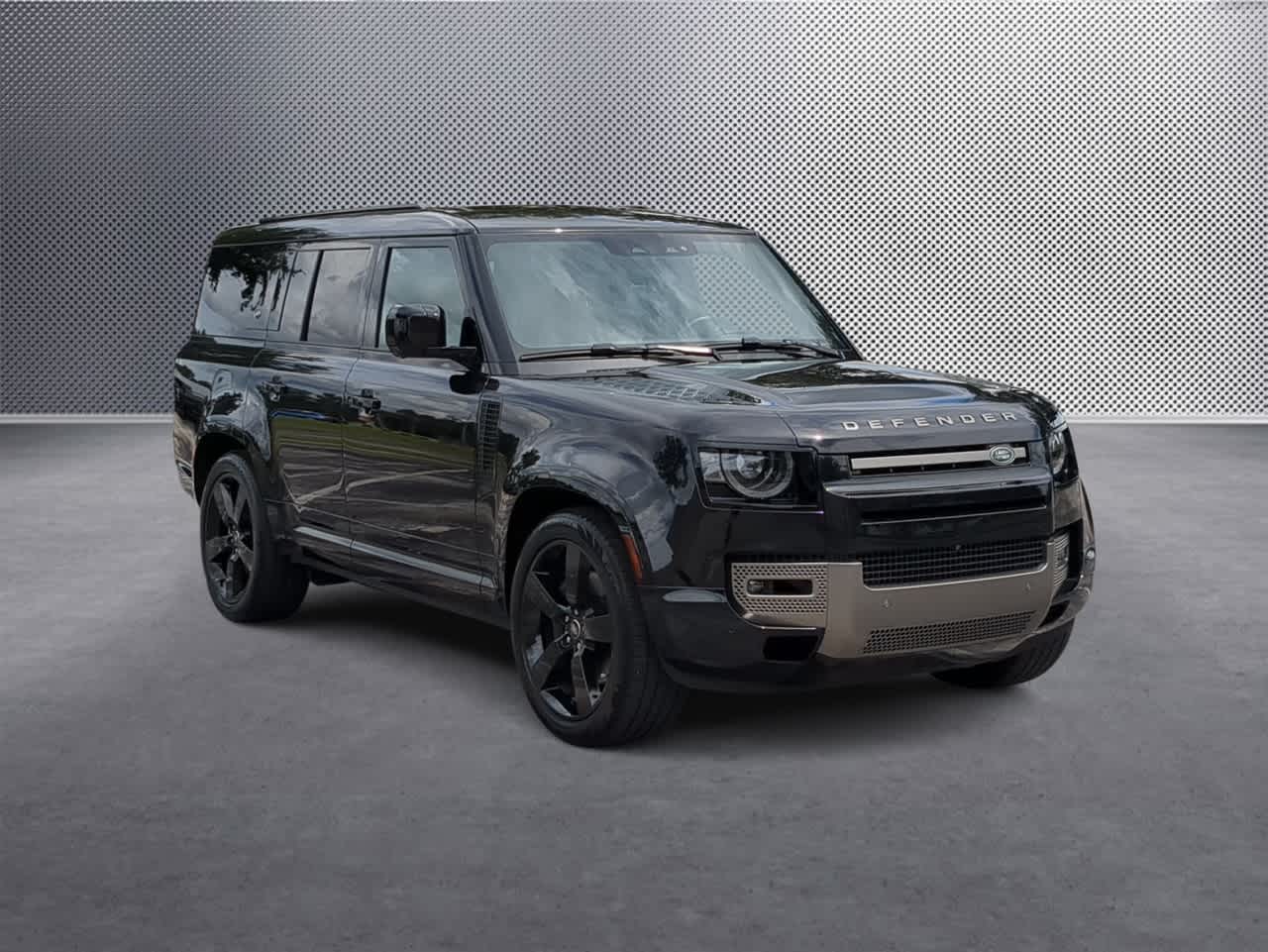 2024 Land Rover Defender X-Dynamic SE photo 2