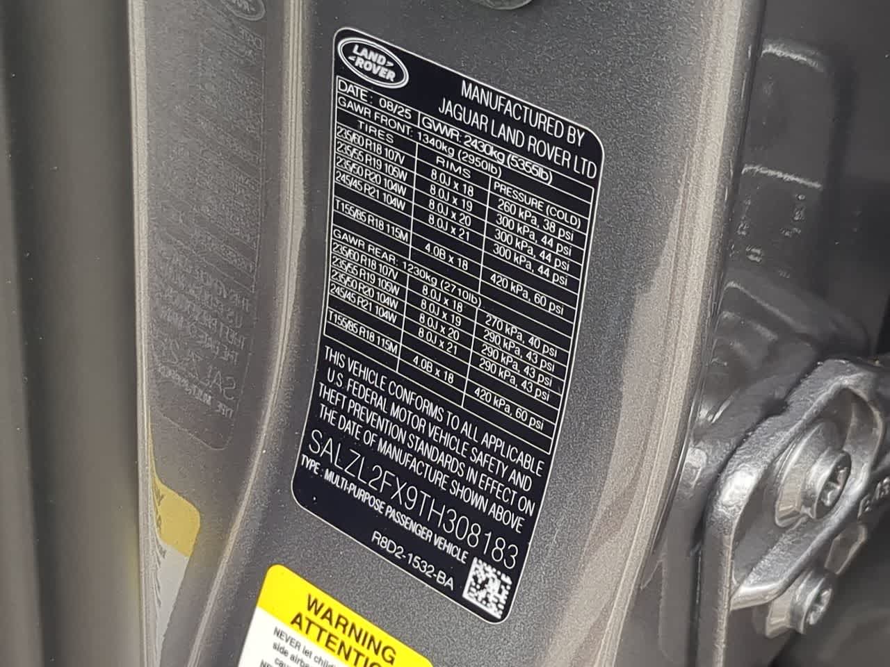 Thumbnail: 2026 Land Rover Range Rover Evoque - 39