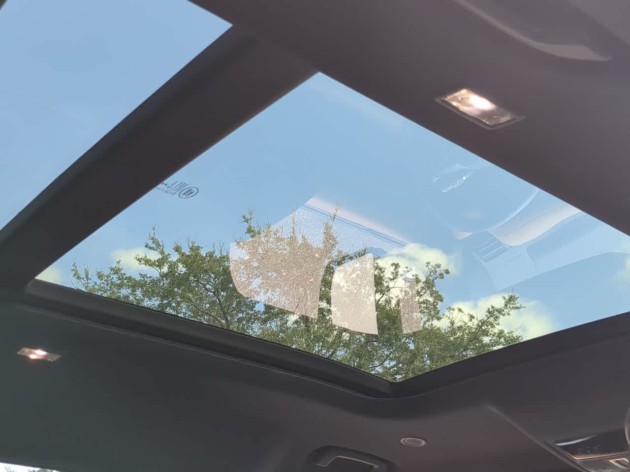 Thumbnail: 2024 Land Rover Defender - 21